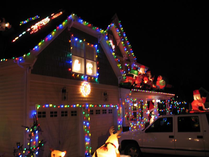 IMG_6184.JPG - Christmas lights in Riverbend neighborhood