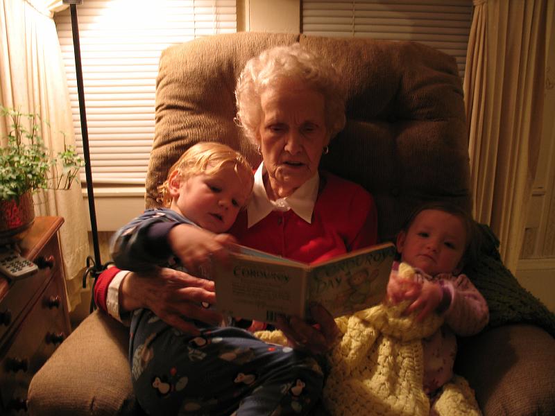 IMG_6548.JPG - Grandmama reading bedtime stories to Elijah and Madeline
