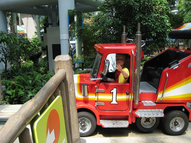 IMG_2482.JPG - At the Mall of America Amusement Park