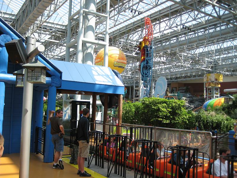 IMG_2535.JPG - At the Mall of America Amusement Park