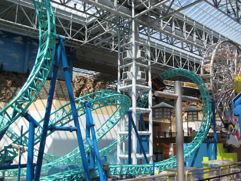 IMG_2538.JPG - At the Mall of America Amusement Park