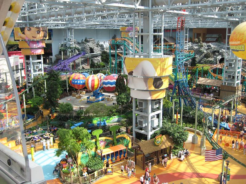 IMG_2550.JPG - At the Mall of America Amusement Park