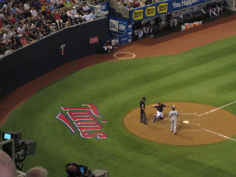 IMG_2585.JPG - Baseball Game -  Minn. Twins vs. NY Yankees